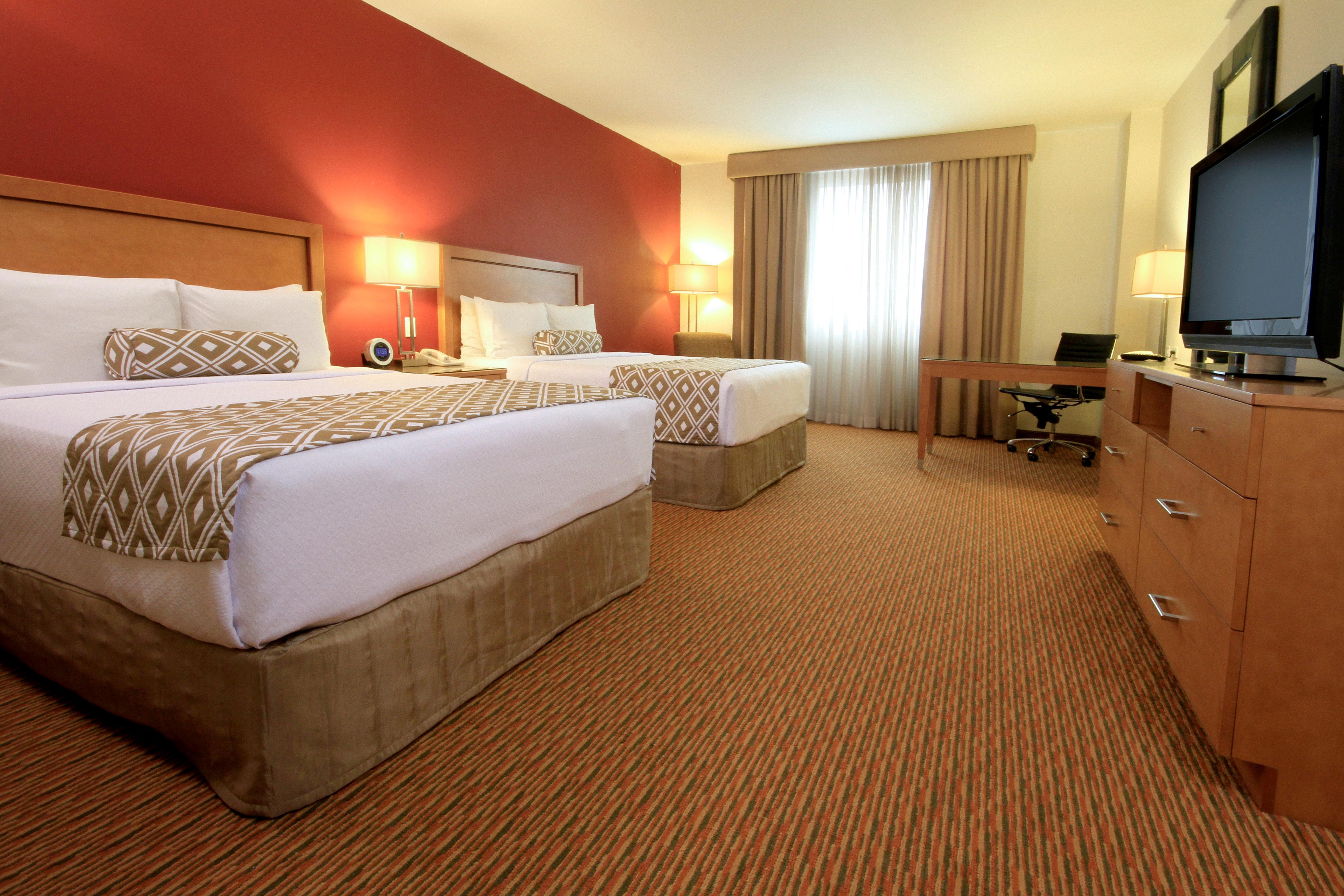 คราวน์ พลาซา มอนเทอร์เรย์ แอโรปวยร์โต Hotel มอนแตร์เรย์ ภายนอก รูปภาพ